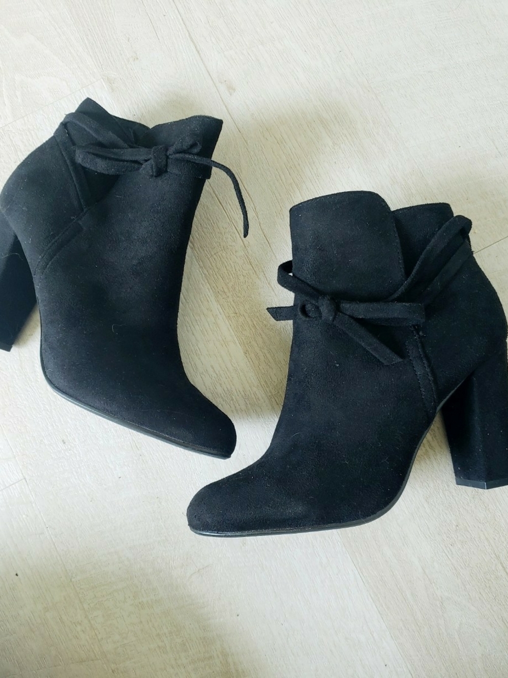 Black Faux Suede Ankle Boots with Bow Accent - Women's Shoes Size 9